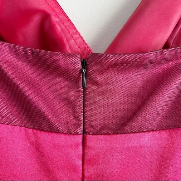 Morgan & Co Junior Fit & Flare Satin Prom Dress in Red Black, Size 7/8 (Medium) - Picture 10 of 12